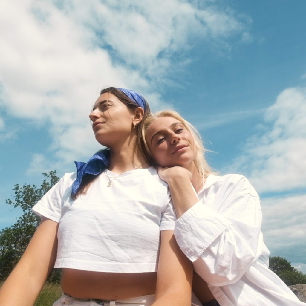 Nineties™ team i gang med fotoshoot i dagslys