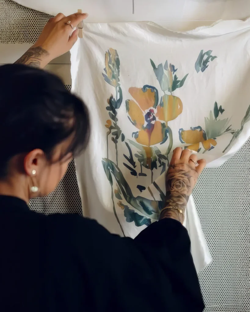 Editorial smykkefotografi for Pernille Lykke Jewellery med fokus på form, materialer og håndværk – produceret af Nineties™.