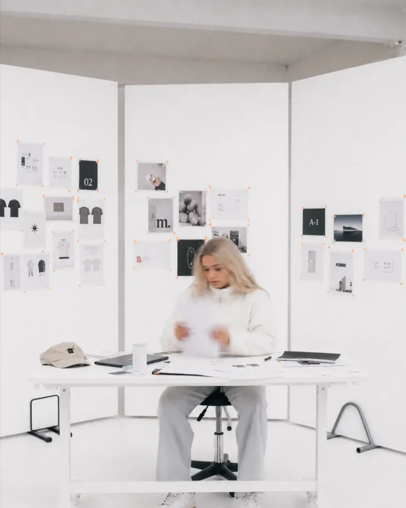Minimalistisk creative studio i København med fokus på brandfilm, content production og visuel storytelling